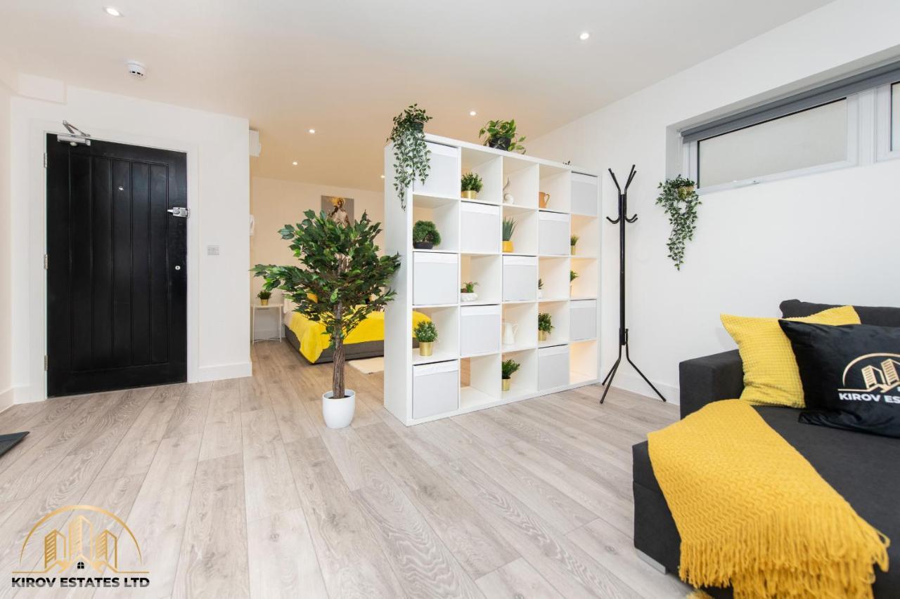 Hermes Apartment - The Messenger Of Town Southampton Eksteriør billede